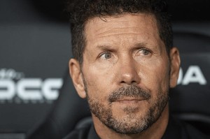 皇冠体育-山东男篮训练开放日，今晚单刀错失引欢呼，法国杯在即，心理建设被强调(李德印49式武当太极剑精讲)